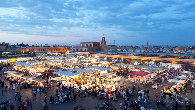Médina de Marrakech – quartier historique avec souks, monuments et musées, cœur touristique et culturel de la ville.